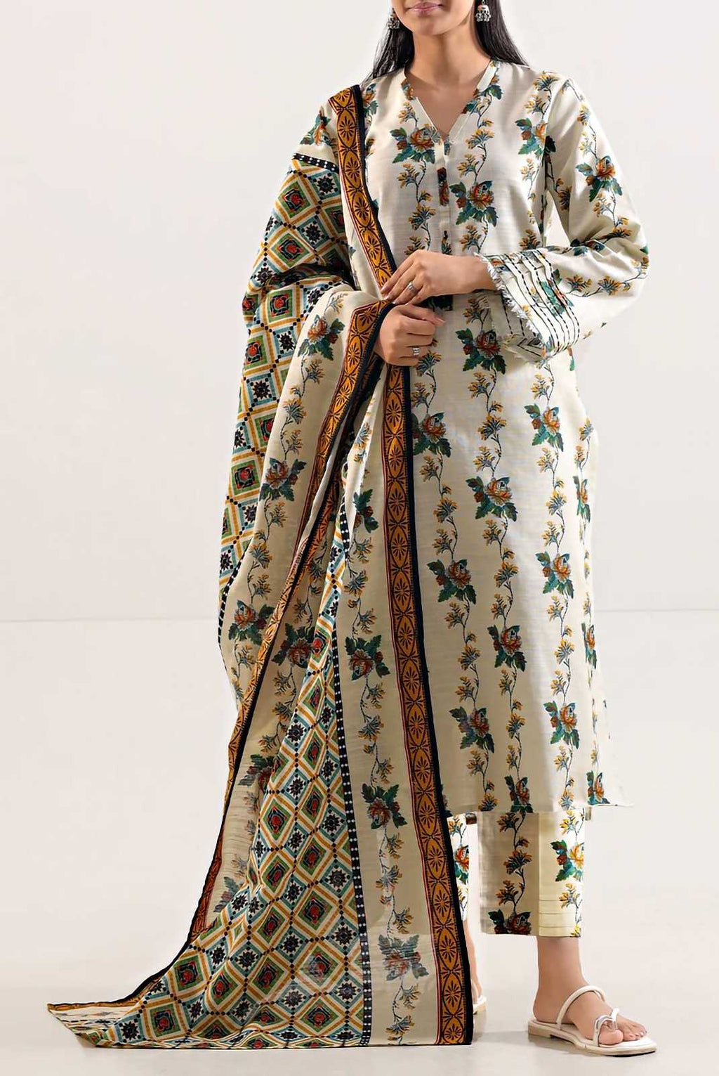Saya Premium 3-Piece Printed Lawn Suit – Unstitched Summer Collection for Women